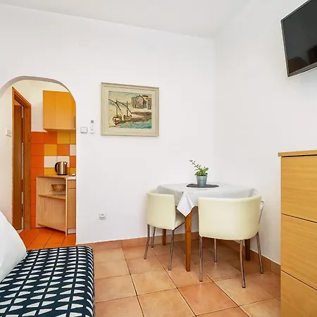 Reljic With Terrace באסקה