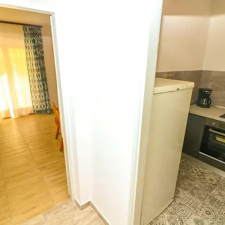 דירה Reljic With Terrace *