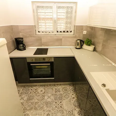 Appartement Reljic With Terrace