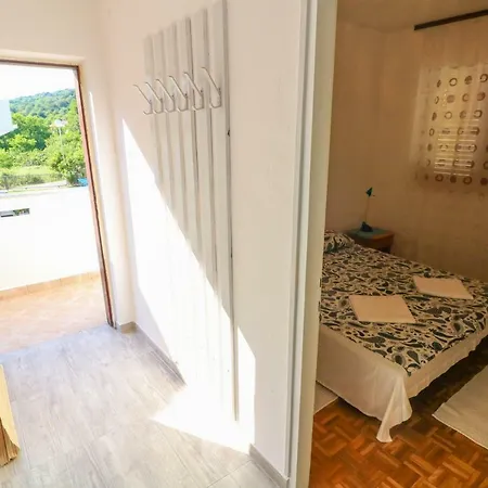 Reljic With Terrace *