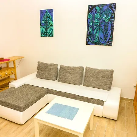 Apartman Reljic With Terrace