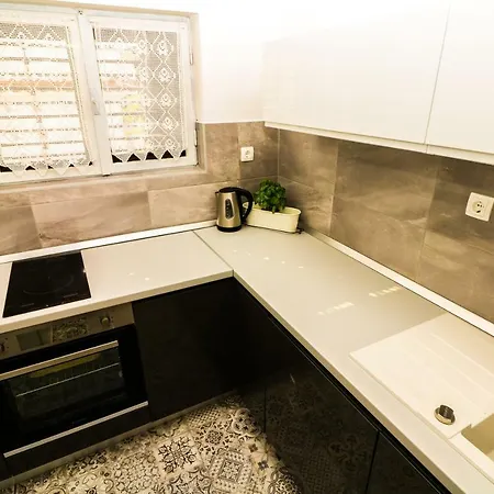 דירה Reljic With Terrace