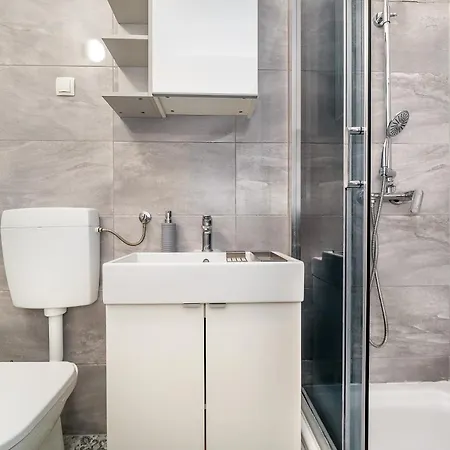 Reljic With Terrace 아파트 바슈카